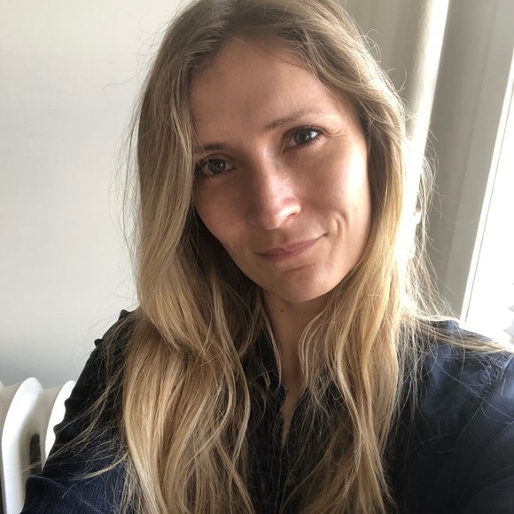 Meet your Posher, Colleen “Posh Ambassador” - Picture 2 of 2